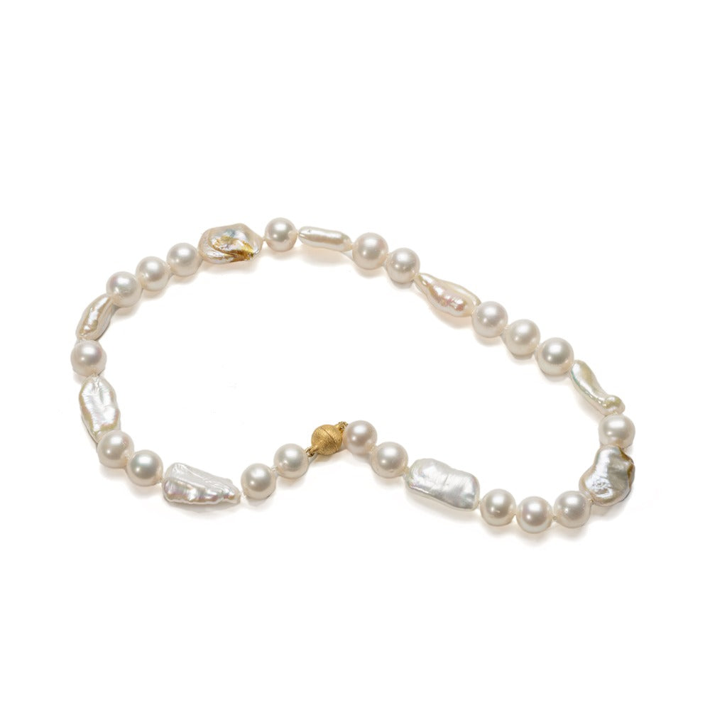 Baroque Pearl Necklace 'Budapest'