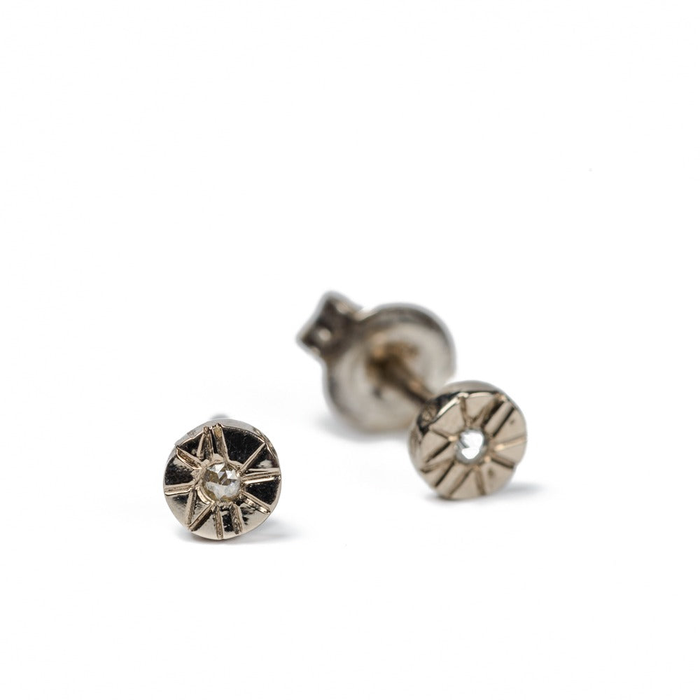 Daisy Diamond Earstuds