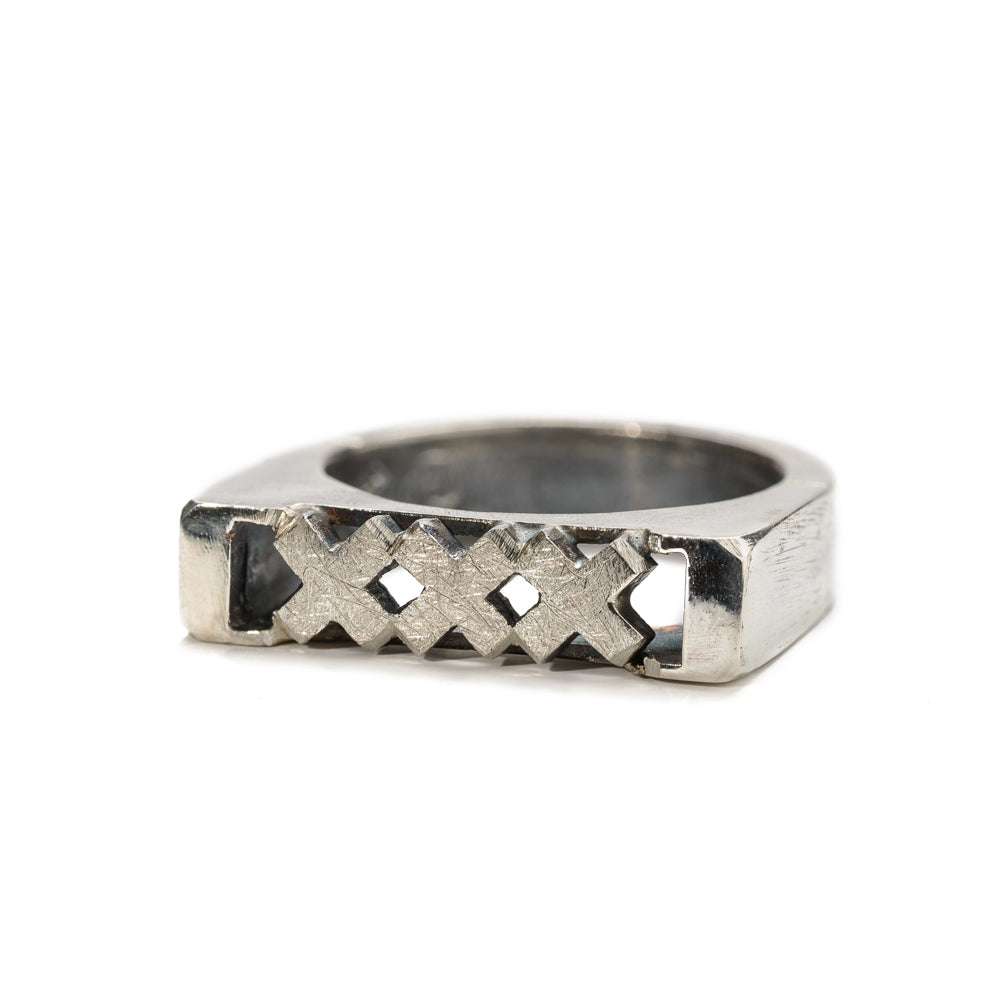 Amsterdam Silver Signet Ring BOBEK